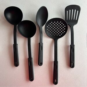 set of 5 black nylon kitchen utensils